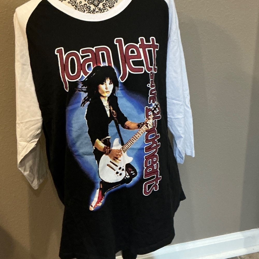 Joan Jett Black and White Long Sleeve Tee Size XL